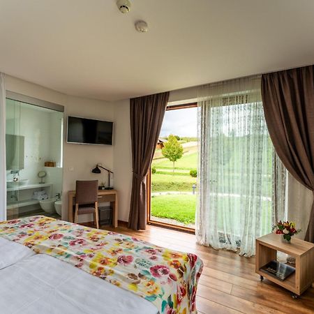 Bed&Breakfast Vinarija Coner Bjelovar Extérieur photo
