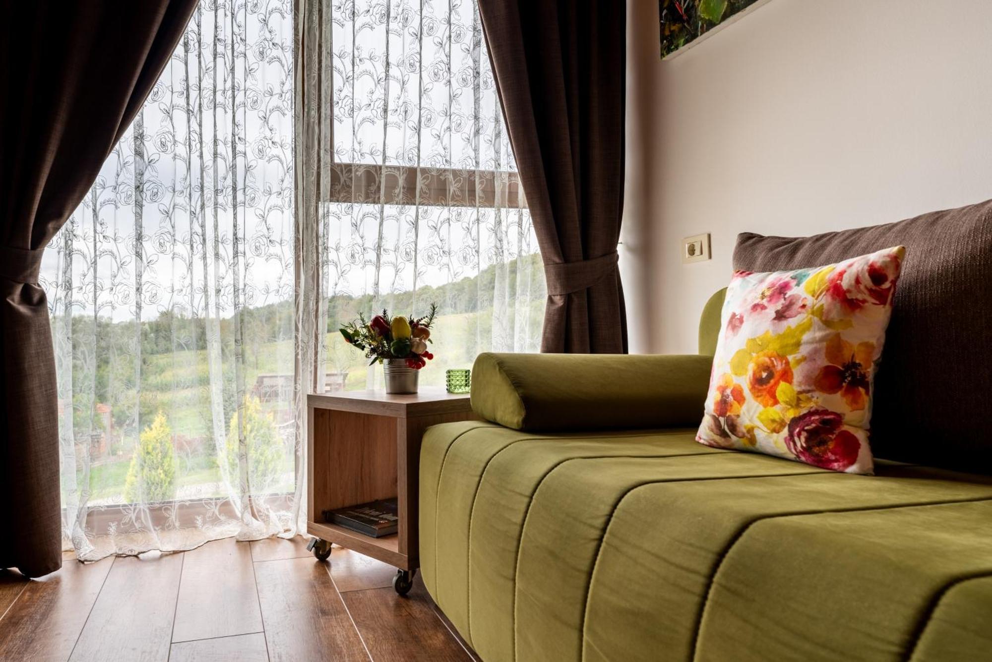 Bed&Breakfast Vinarija Coner Bjelovar Extérieur photo